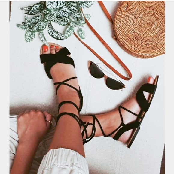 🚨The Thiva//Black lace up sandal - Picture 5 of 6
